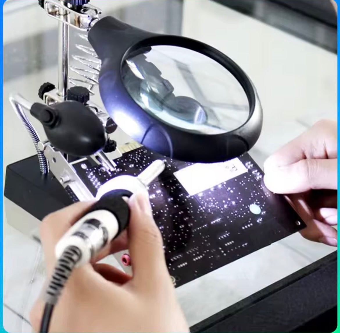Lupa de mesa USB con Luz Led y tercera mano para Soldadura , Electrónica y Miniaturas